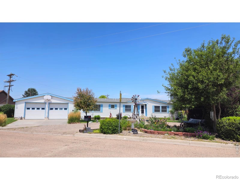 81 Main St, Stratton, CO 80836