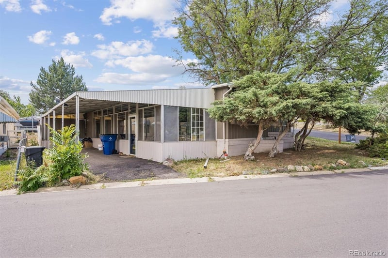 1801 92nd Ave Lot 102, Denver, CO 80260