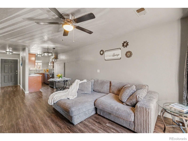225 E 8th Ave #F11, Longmont, CO 80504