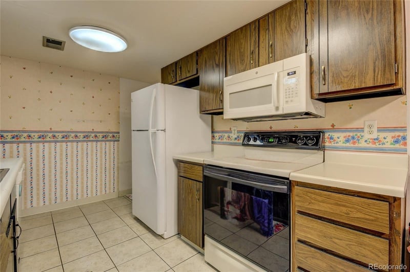 1284 Sable Blvd, Aurora, CO 80011