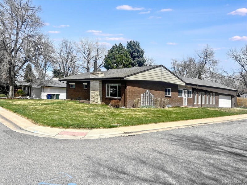 5960 Logan Ct, Centennial, CO 80121