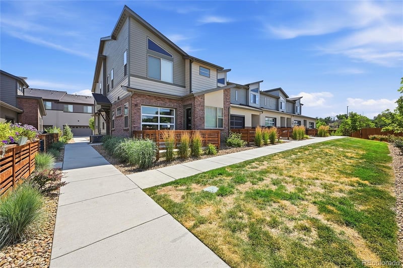 4045 S Teller St, Denver, CO 80235
