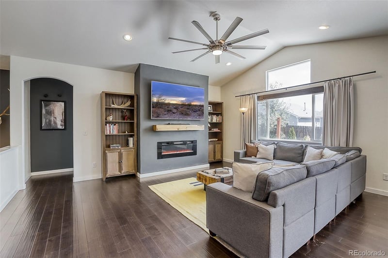 904 Pioneer Dr, Milliken, CO 80543