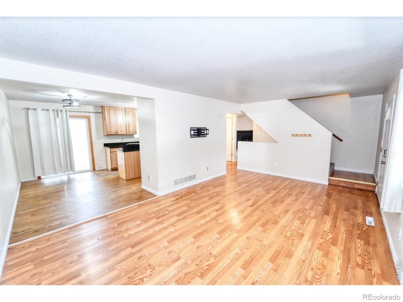 386 Sunmountain Dr, Loveland, CO 80538
