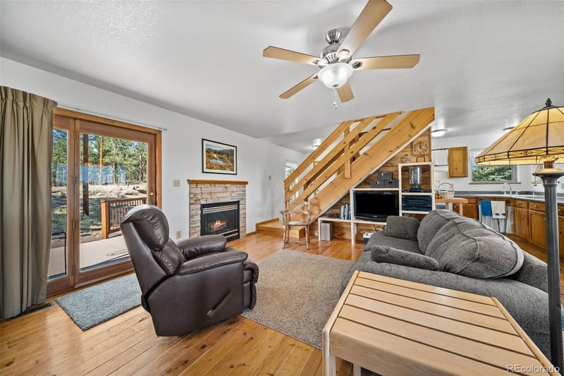 363 Arrowhead Dr, Florissant, CO 80816