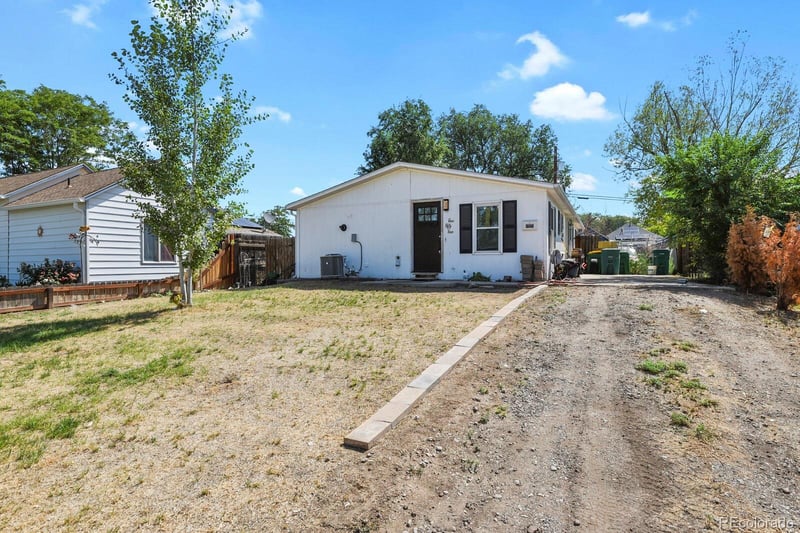 454 Birch St, Hudson, CO 80642
