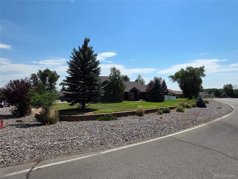 800 Cottonwood Cir, Alamosa, CO 81101