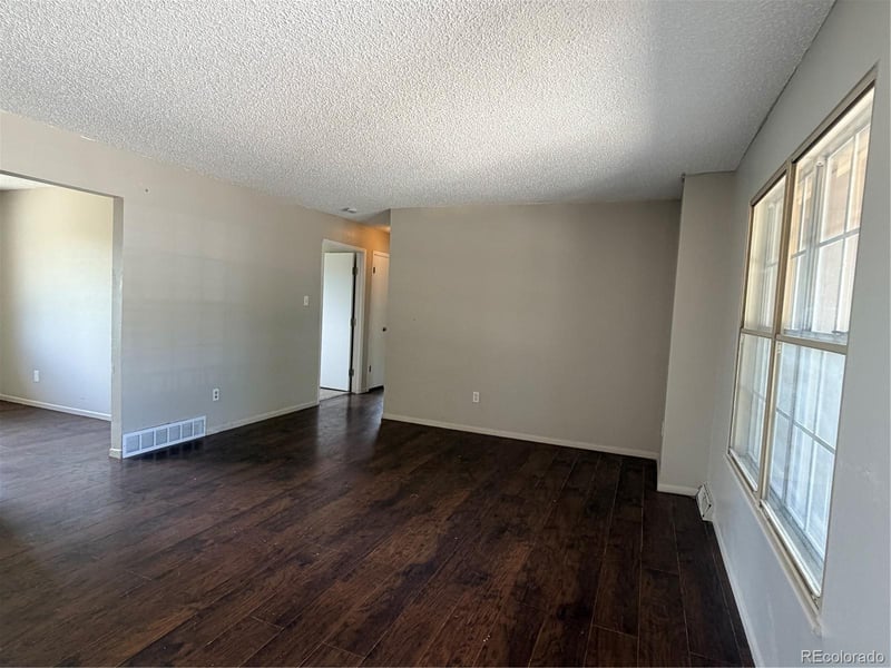 2137 S Nucla Way, Aurora, CO 80013