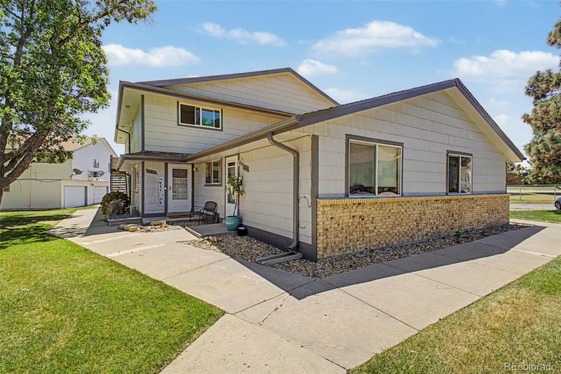 1182 Eagle Cir #B, Aurora, CO 80012