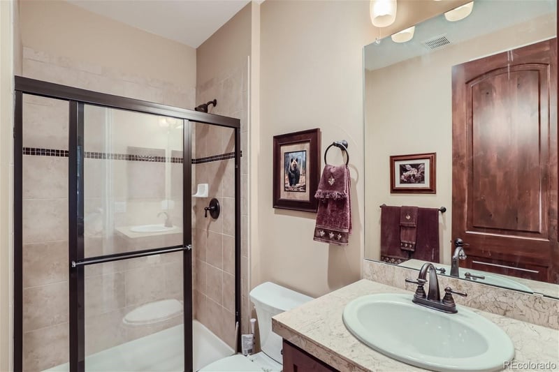 10104 Inverness Main St, Englewood, CO 80112
