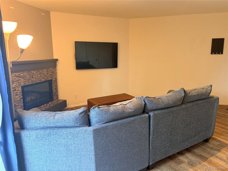6380 Boston St #117, Greenwood Village, CO 80111