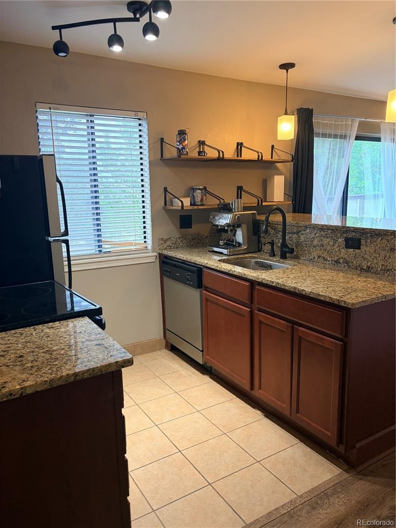 6380 Boston St #117, Greenwood Village, CO 80111
