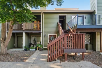 540 S Forest St #1-201, Denver, CO 80246