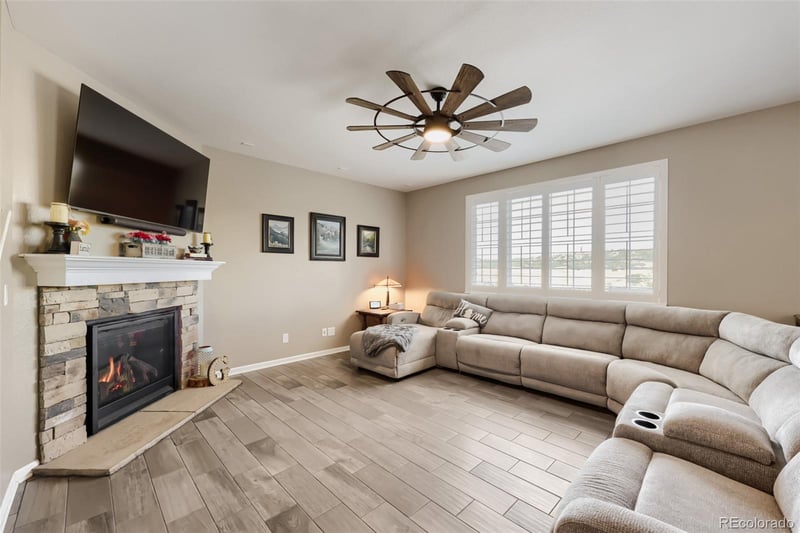 5926 Echo Hollow St, Castle Rock, CO 80104