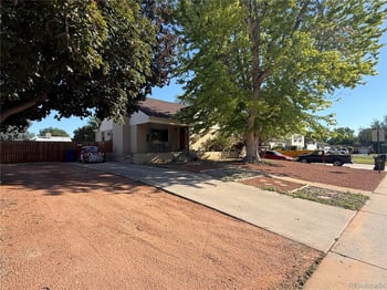 187 University Cir, Pueblo, CO 81005