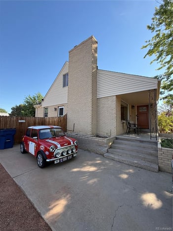 187 University Cir, Pueblo, CO 81005