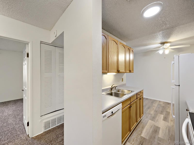10211 Ura Ln #5-303, Denver, CO 80260