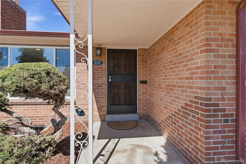 2127 Niagara St, Denver, CO 80207