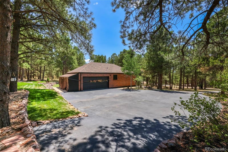 19095 White Fawn Dr, Monument, CO 80132