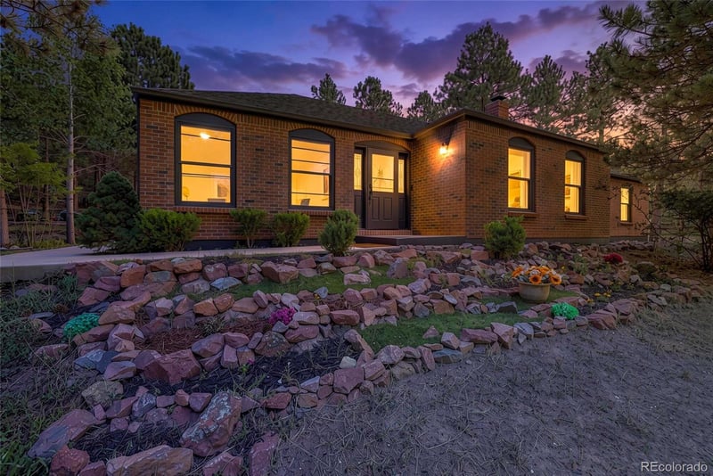19095 White Fawn Dr, Monument, CO 80132