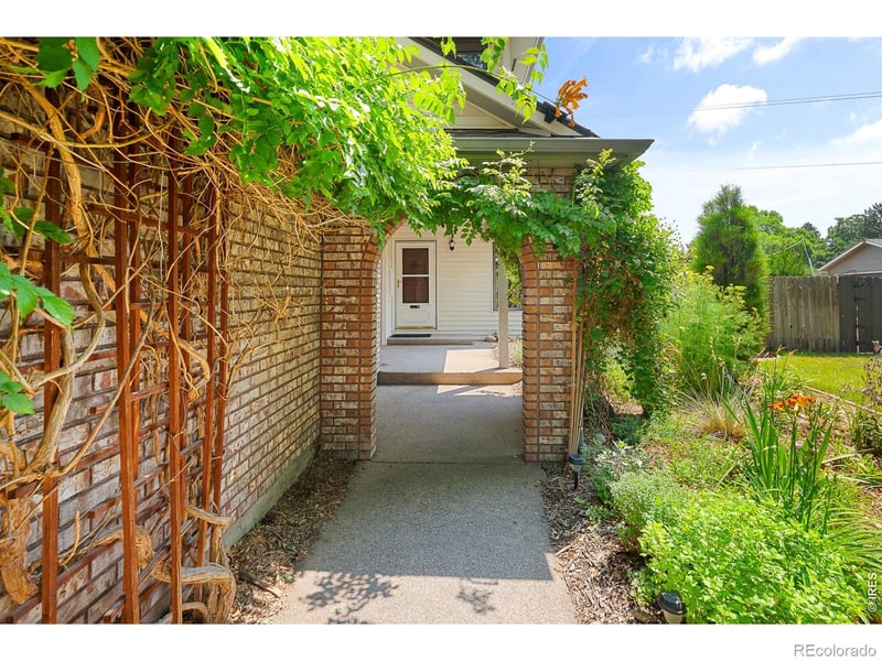 3300 Carlton Ave, Fort Collins, CO 80525