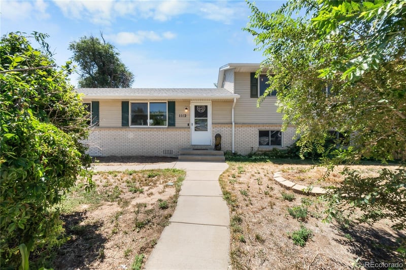 1112 Village Dr, Fort Lupton, CO 80621