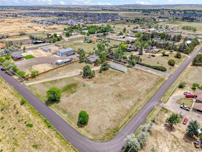 21400 11th Ave, Aurora, CO 80018