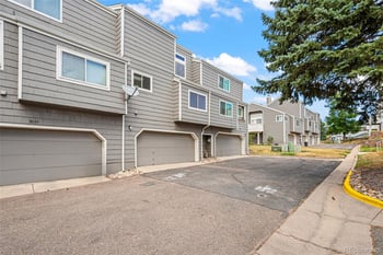 9031 Bear Mountain Dr, Highlands Ranch, CO 80126