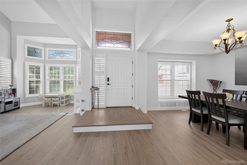 825 Huntington Dr, Littleton, CO 80126