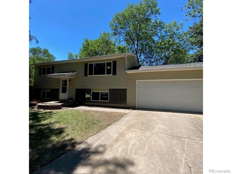 2212 Woodford Ct, Fort Collins, CO 80521