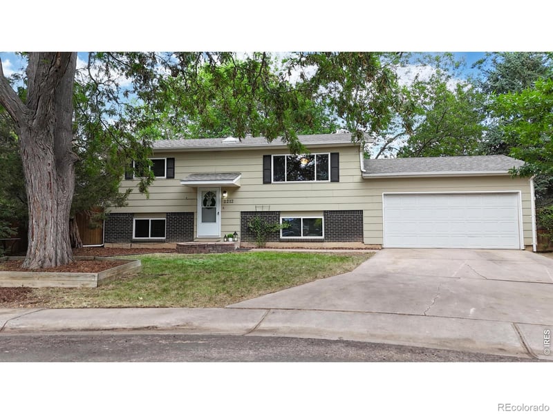 2212 Woodford Ct, Fort Collins, CO 80521