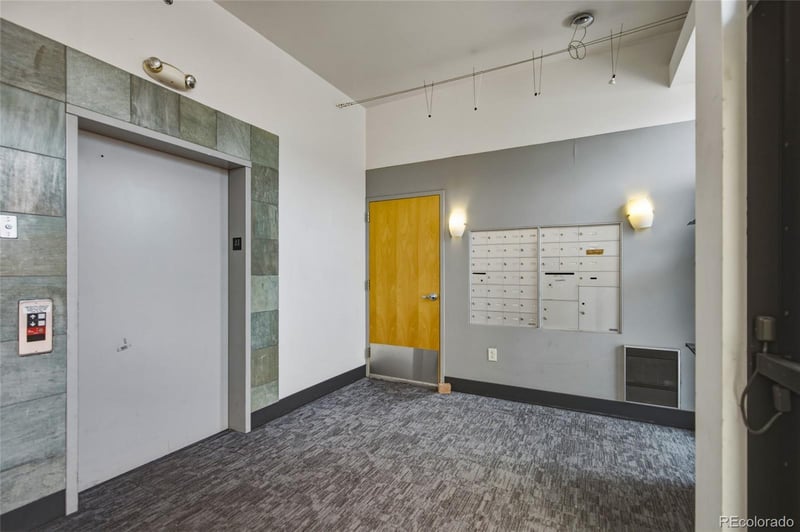 2900 Downing St #202, Denver, CO 80205