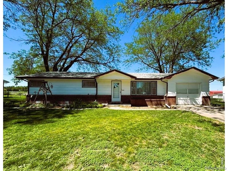 120 Parkview Dr, Sterling, CO 80751