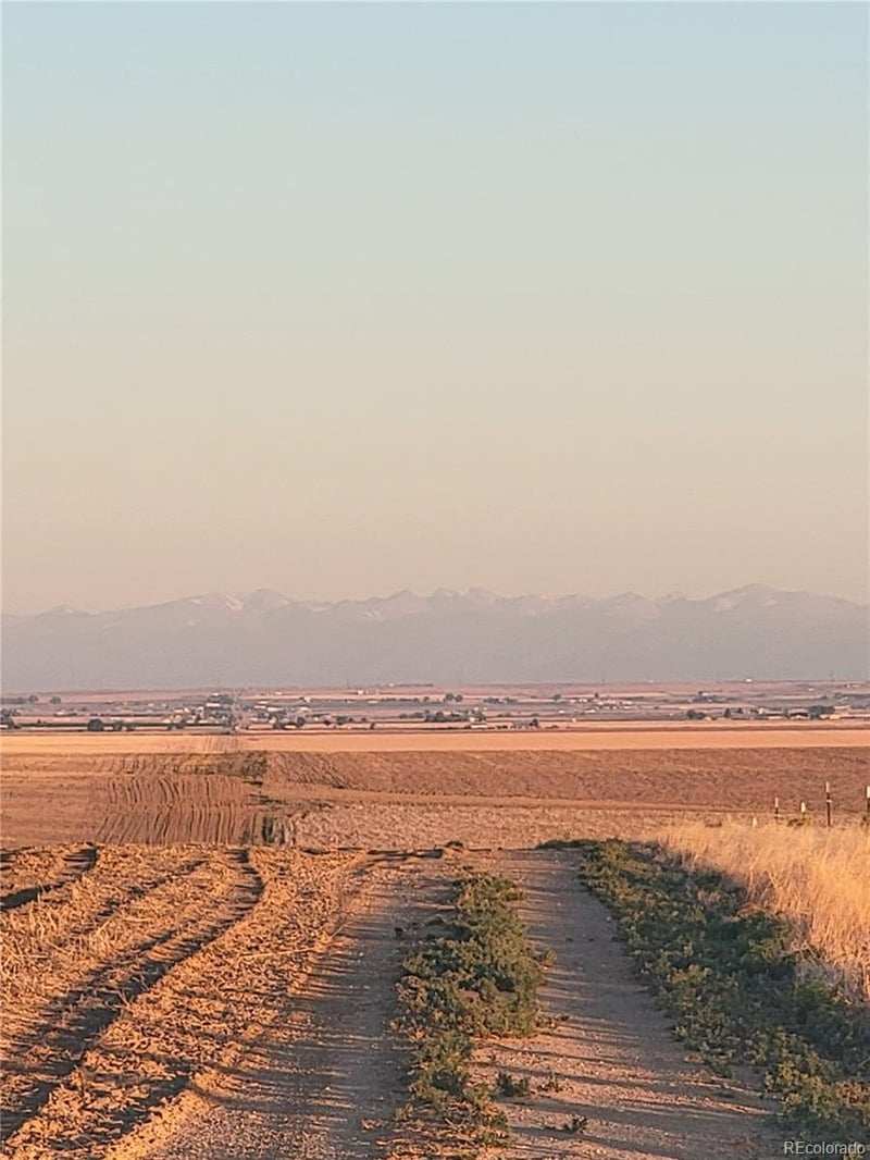 County Road 81, Roggen, CO 80652