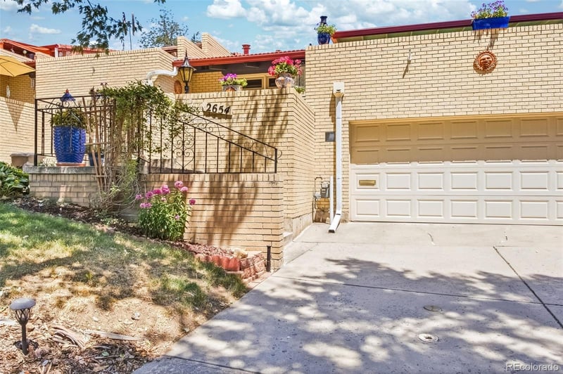 2654 Ames Way, Lakewood, CO 80227