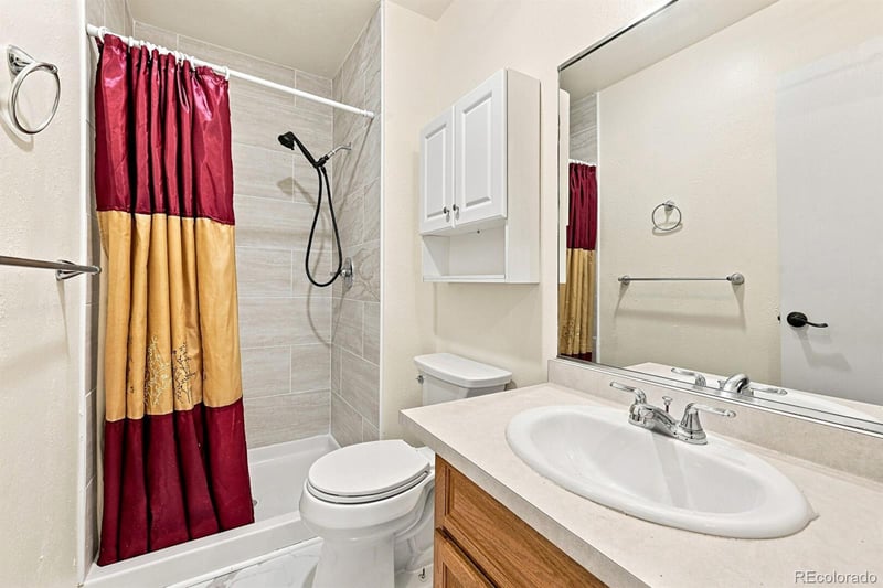 3748 S Mission Pw, Aurora, CO 80013