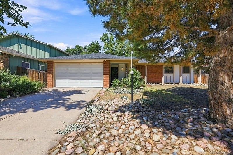 3748 S Mission Pw, Aurora, CO 80013