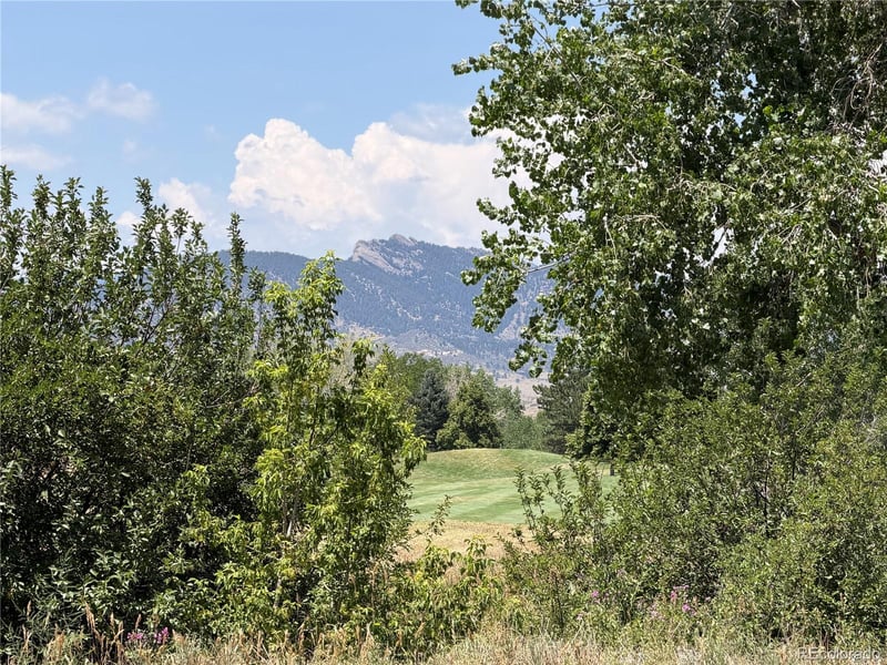16852 65th Cir, Arvada, CO 80007