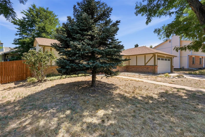 3844 S Richfield St, Aurora, CO 80013