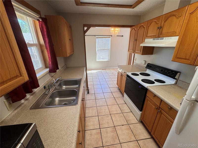 8674 Bluegrass Cir, Parker, CO 80134