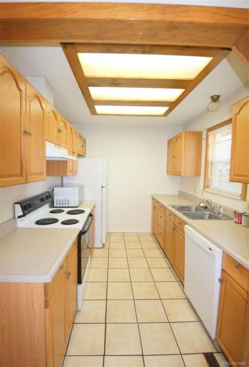 8674 Bluegrass Cir, Parker, CO 80134