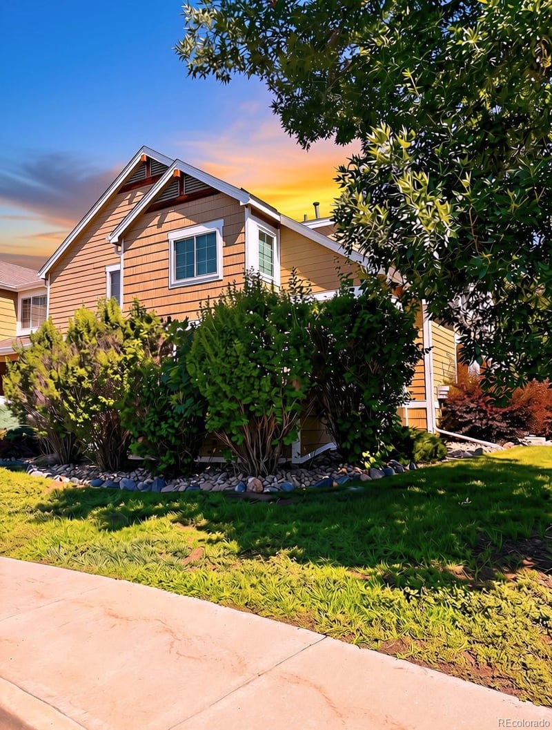 805 Summer Hawk Dr #B10, Longmont, CO 80504