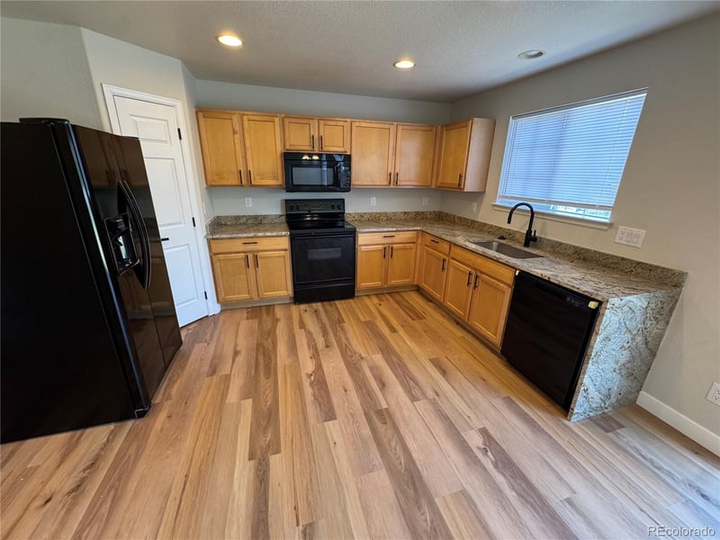 8151 Mobile Way, Englewood, CO 80112