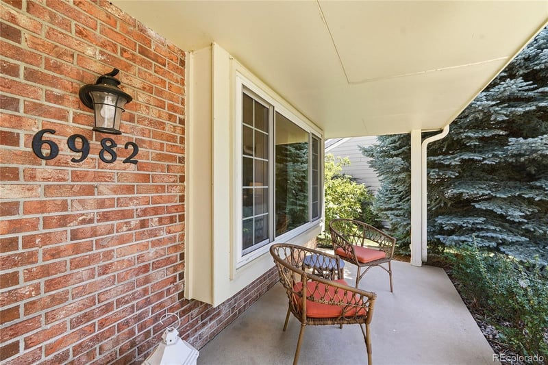 6982 S Niagara Ct, Englewood, CO 80112