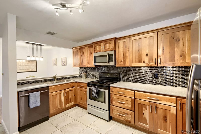 2330 Fremont Ave #J, Centennial, CO 80122