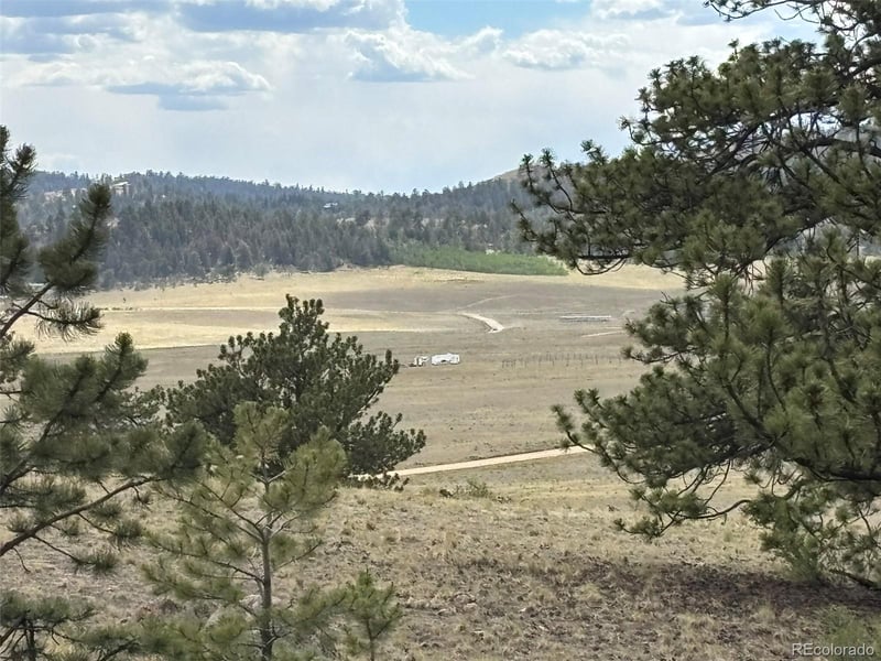 99 Arapaho Ct, Hartsel, CO 80449