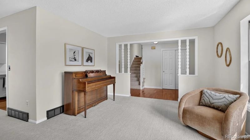 3053 Phillips Dr, Centennial, CO 80122