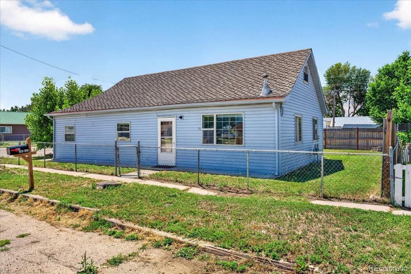 505 2nd Ave, Deer Trail, CO 80105