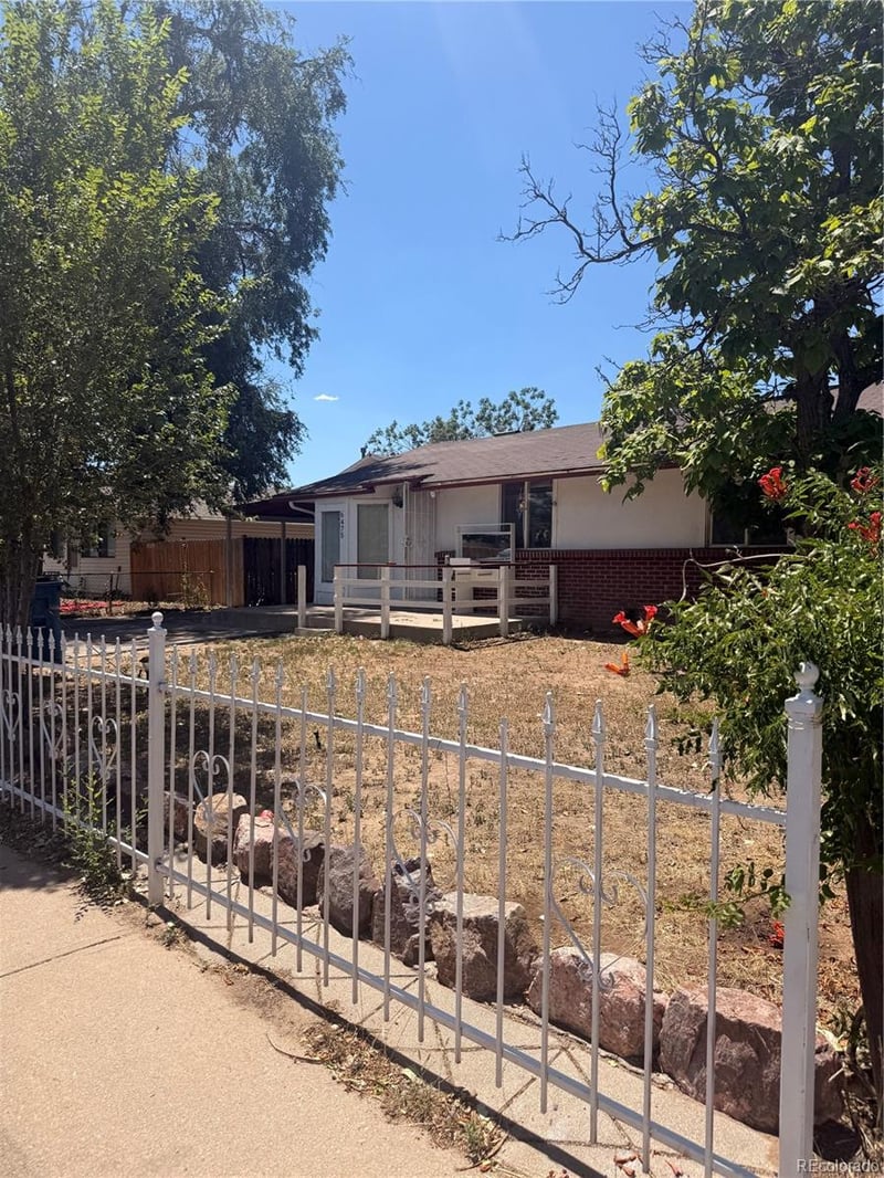 6475 Pontiac St, Commerce City, CO 80022