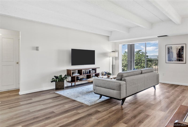 7877 E Mississippi Ave #301, Denver, CO 80247